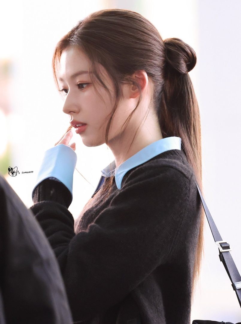 다녀올게요🩵 — 4/5